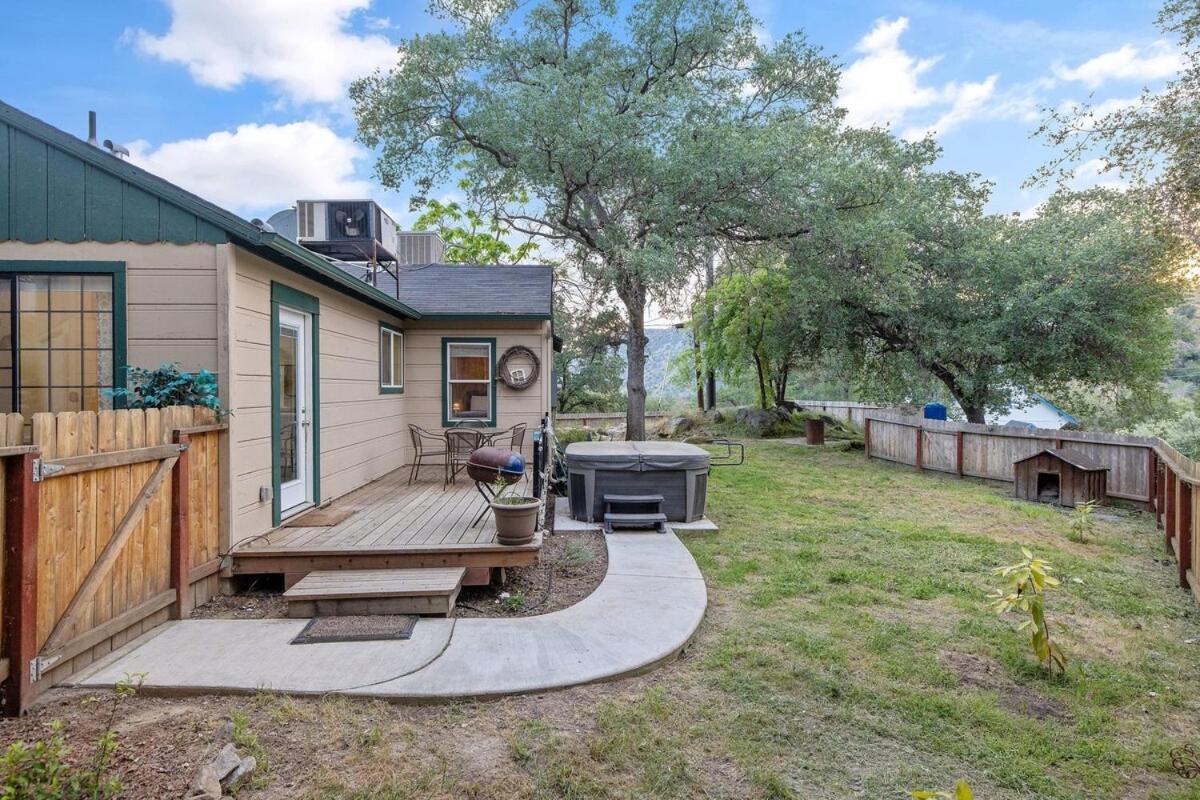 3B Hot Tub, 4Mi From Sequoia, Arcade Games, Foosball Three Rivers Exteriér fotografie